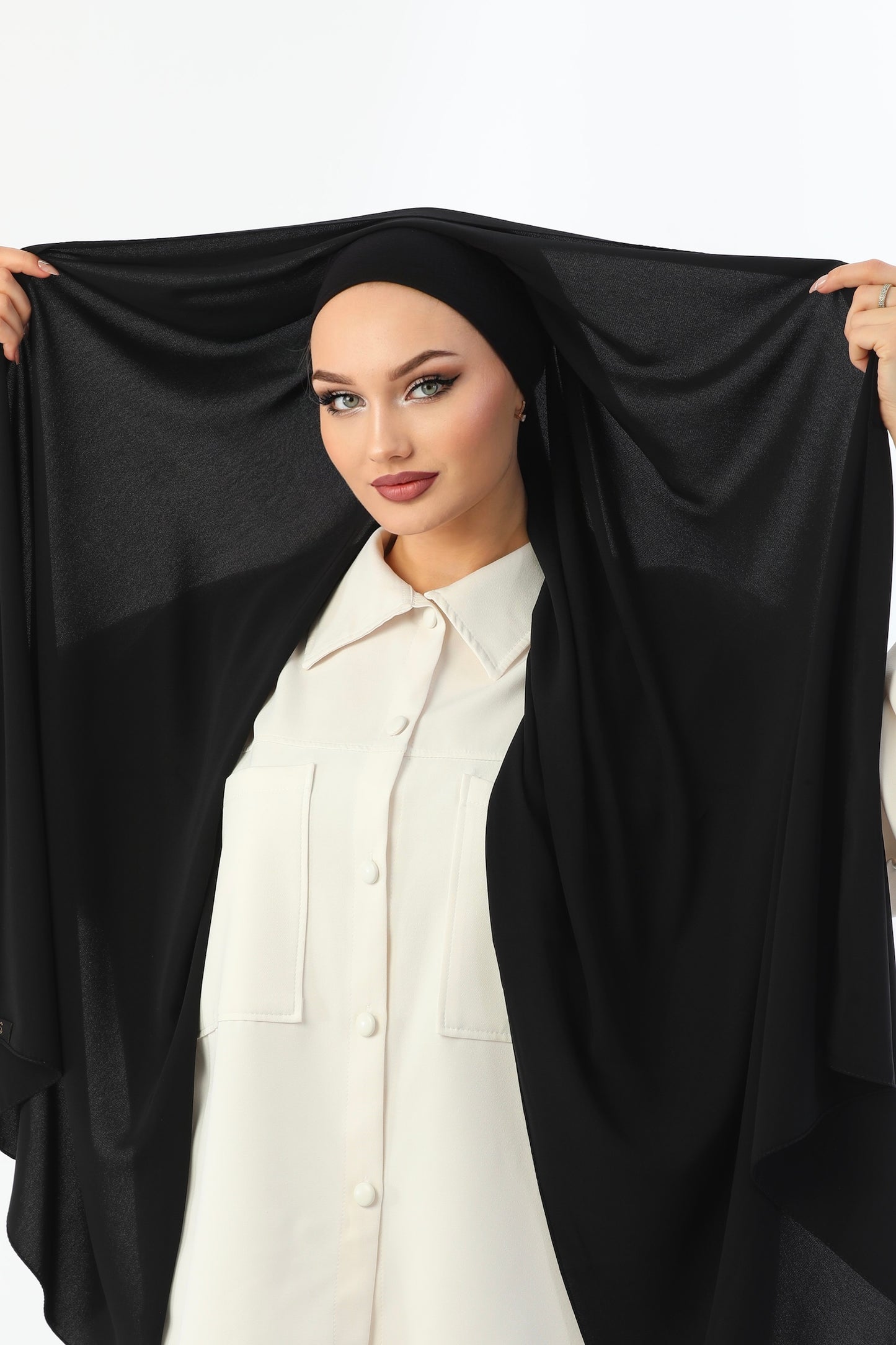 Black Instant Medina Silk