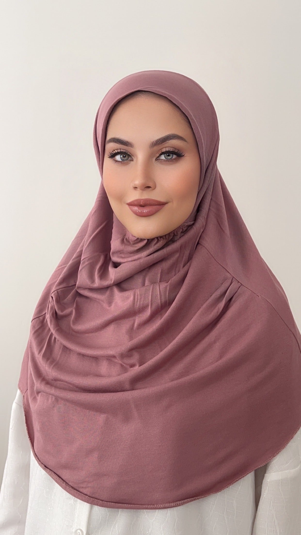 One Piece Amira Hijab-Black