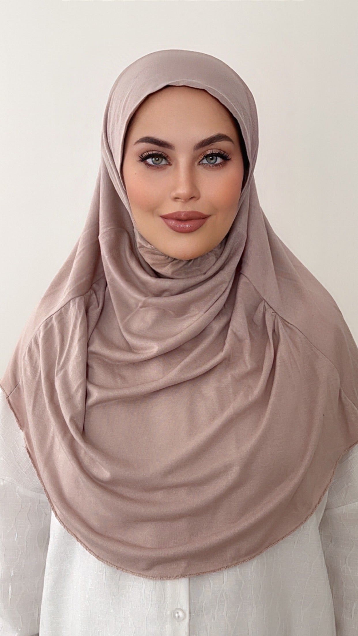 One Piece Amira Hijab-Black