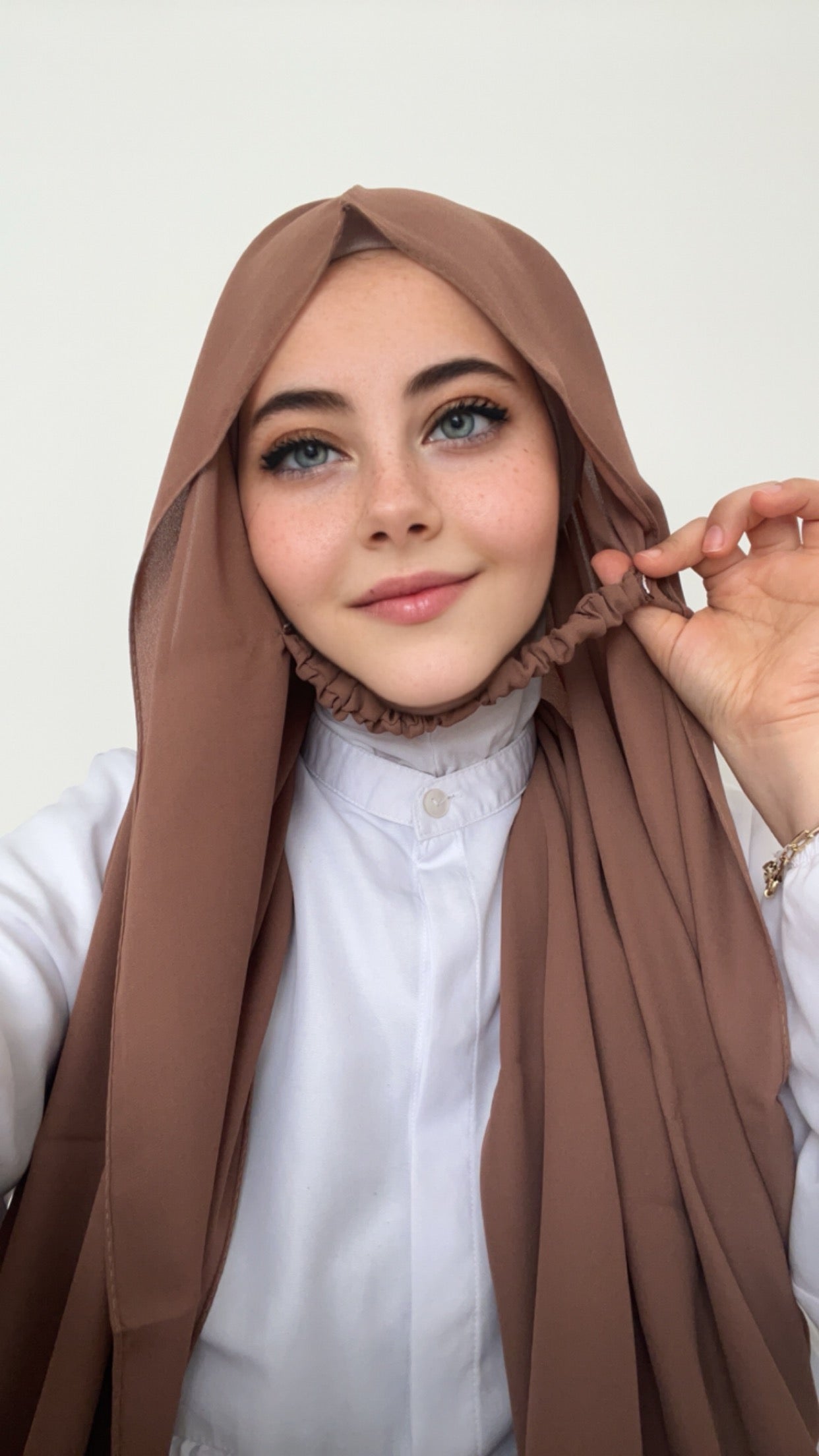 Practical Crepe Hijab- Brown